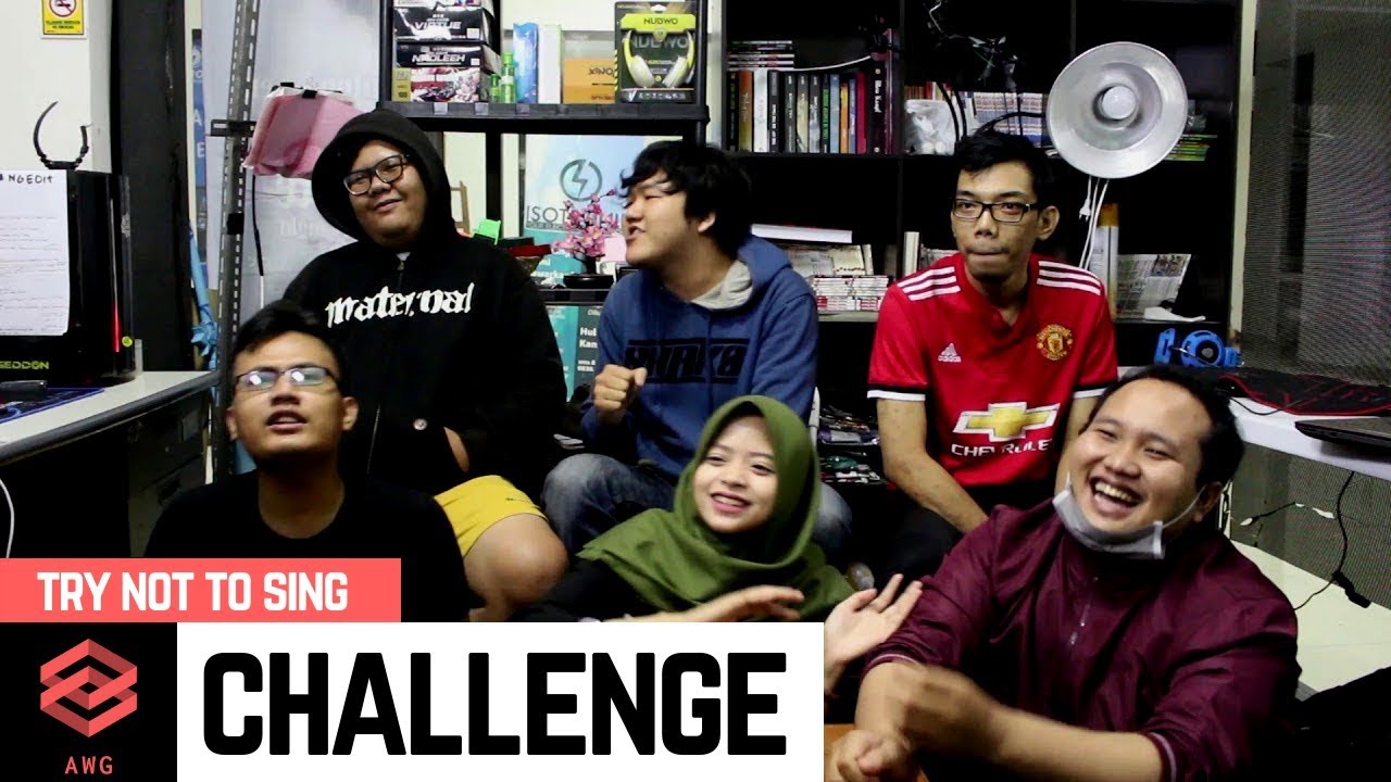 Try Not to Sing Anime Song - CHALLENGE