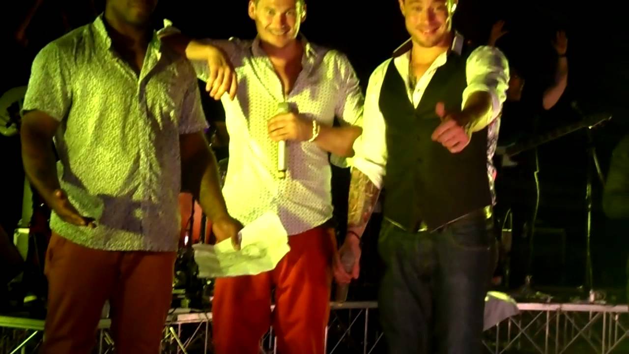 Blue - Roulette Tour Taormina da Curtain falls a Sing for me