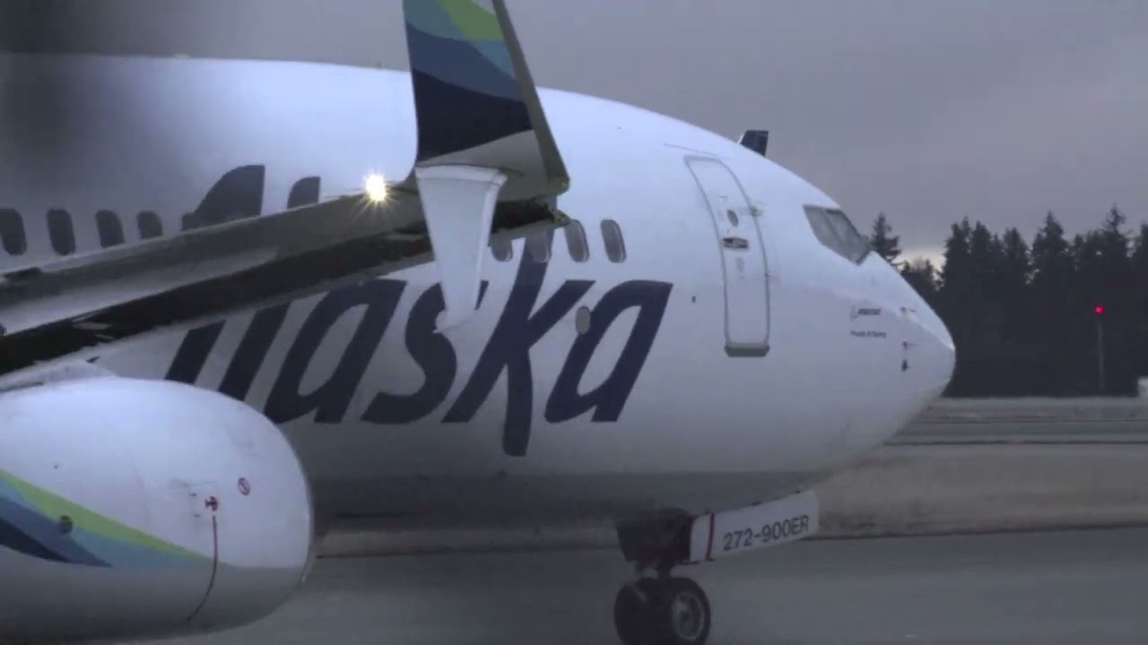 Wednesday Morning Plane Spotting at Seattle Tacoma International Airport