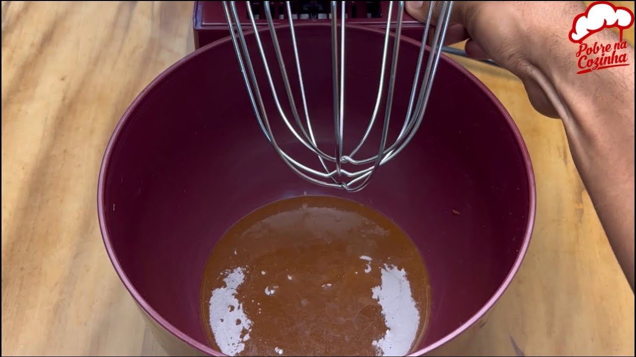 nenhuma confeiteira quer que você saiba desse segredo, e só bater caramelo na batedeira