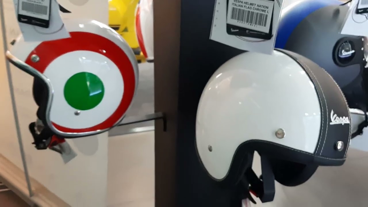 helm vespa #vespa  #aksesorismotor