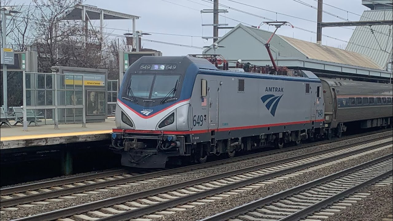 Northeast Corridor: Amtrak and NJT train action at Newark national Airport