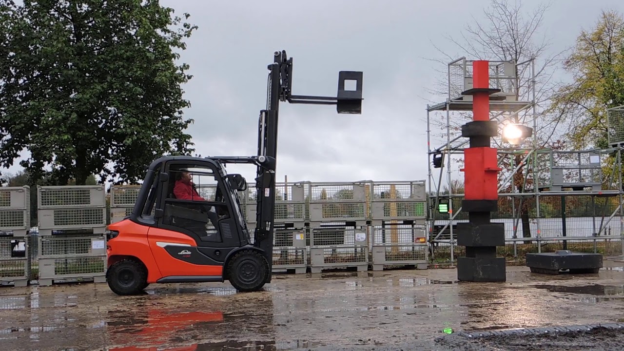 Linde Frontstapler  E20 bis E35 Pr&auml;sentation in Berlin