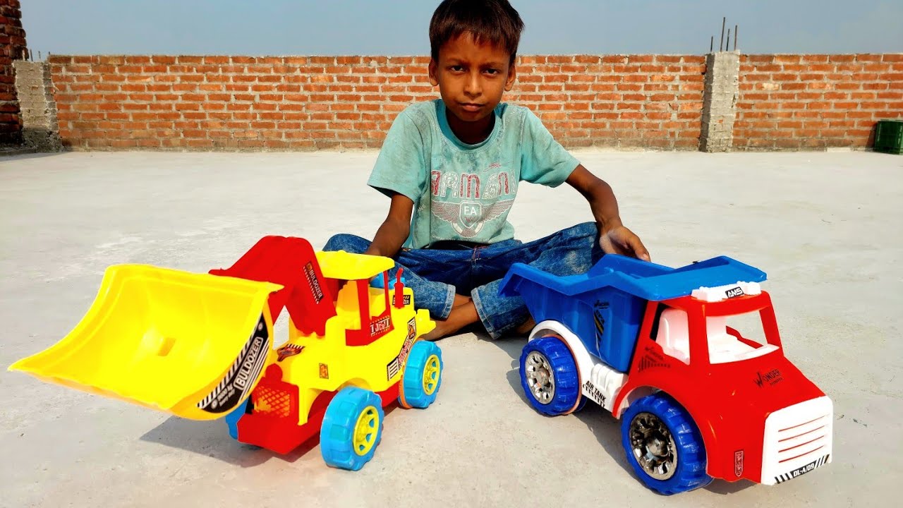 Dosto aaj to Vansh , Aakash aur Manshi ne Bhout acche khilone kharide 😱 🚗🐘💃🔫
