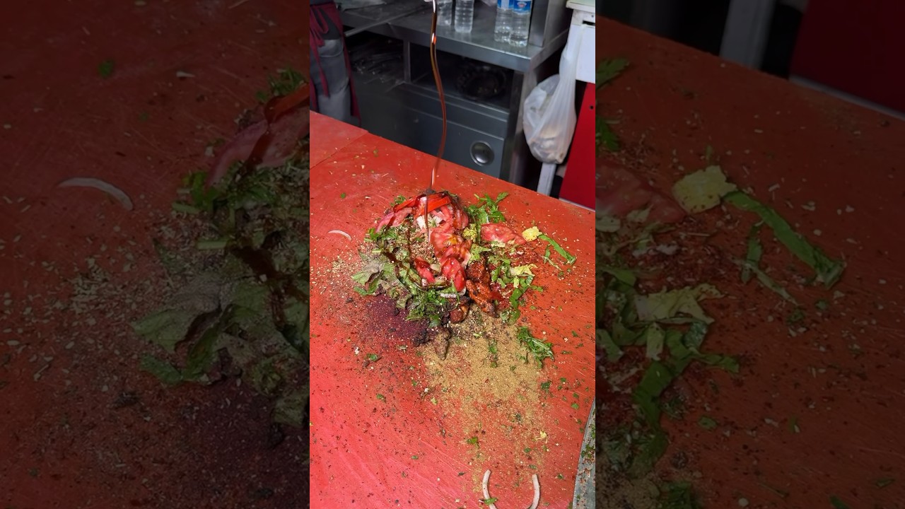 Kebap&ccedil;ı Muzo'dan Zırhta &ccedil;ekilmiş Kebap D&uuml;r&uuml;m