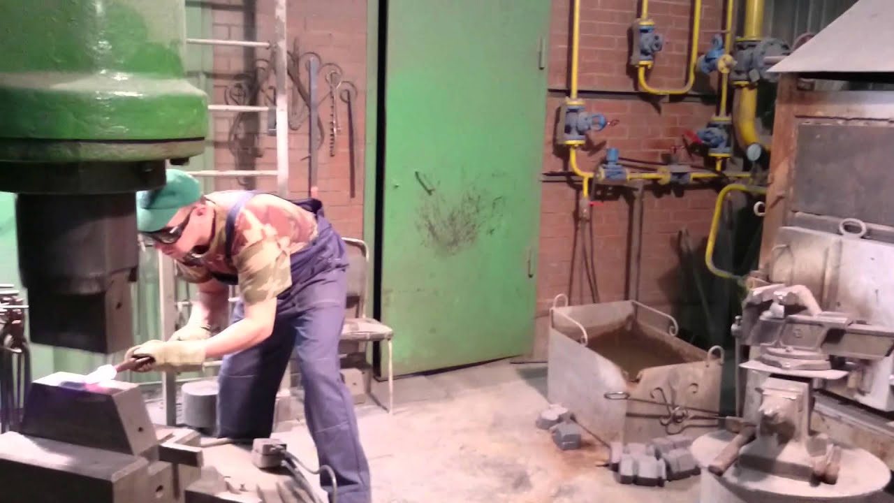 Russia - Making of bell clapper / Изготовление языка колокола