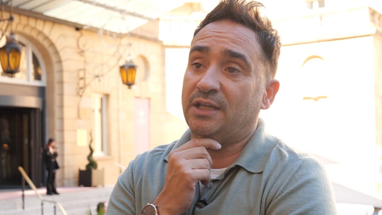 Entrevista a J.A. Bayona ''La sociedad de la nieve / Society of the Snow'' (Perlak) 2023