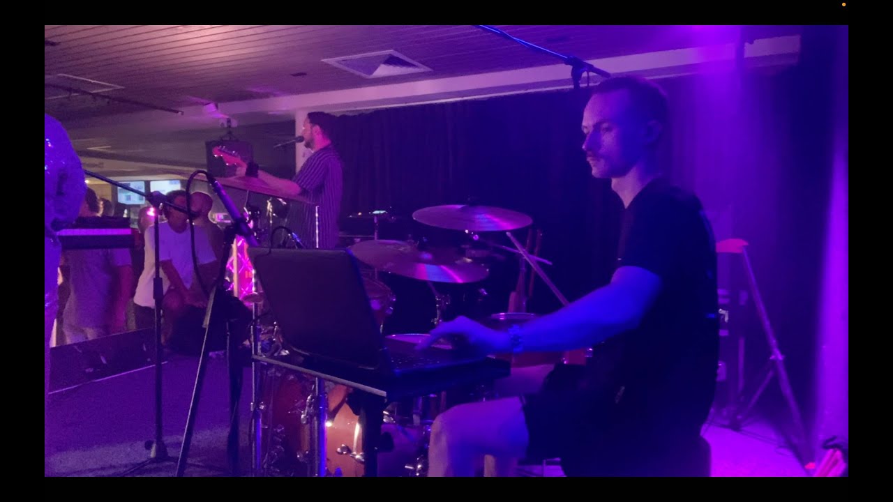 JB AND ME - BLINDING LIGHTS (COVER) - LIVE AT MULWALA SKI CLUB
