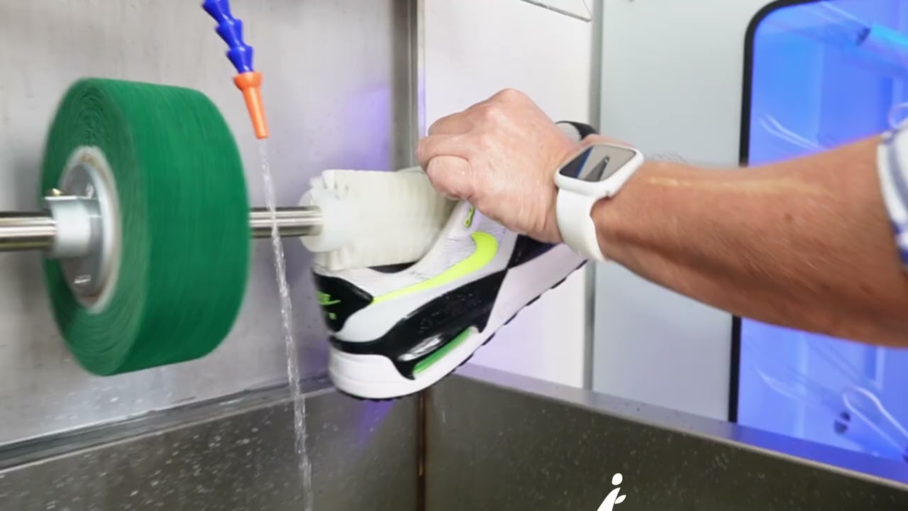 Maquinas de lavado y secado de tenis | Somos Diferentes