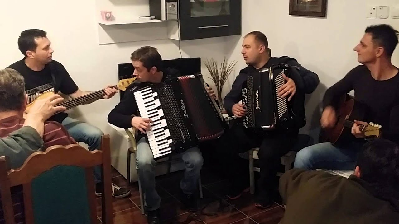 Grupa San...splet kola.