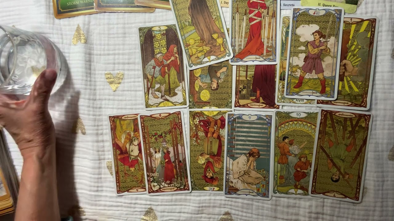 CAPRICORN~They're Secretly IN LOVE With YOU..AND WORRIED...May tarot