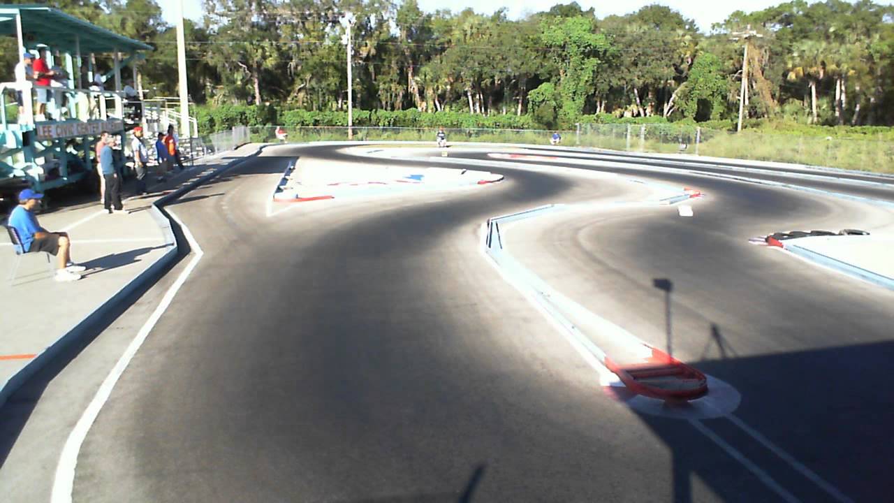 FORGASS RACE #2 2011 1:8TH D Qual Heat 4.wmv