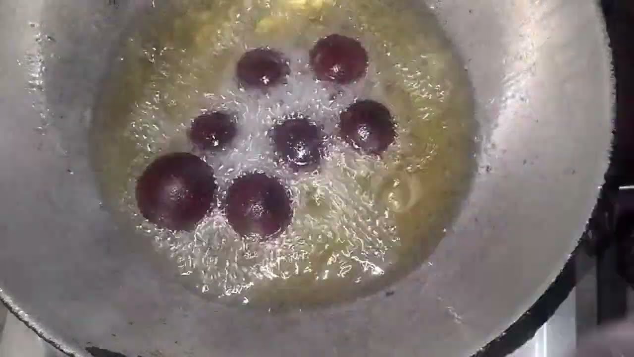काले गुलाब जामुन रेसिपी 🤪#@AnkitaPatel-w4t4t##