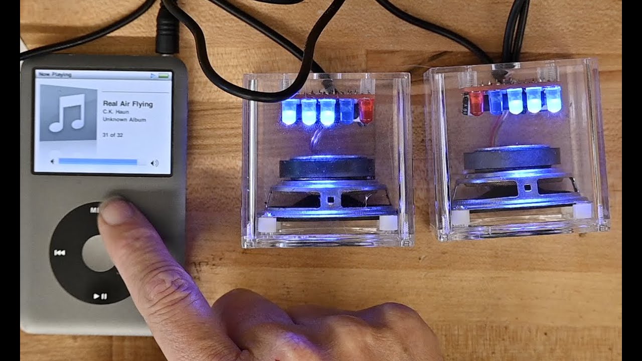 C.K. builds a pair of Gikfun speakers, electronic kit