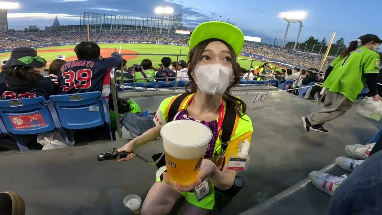 Japan's Baseball Beer Girls (2023 season)