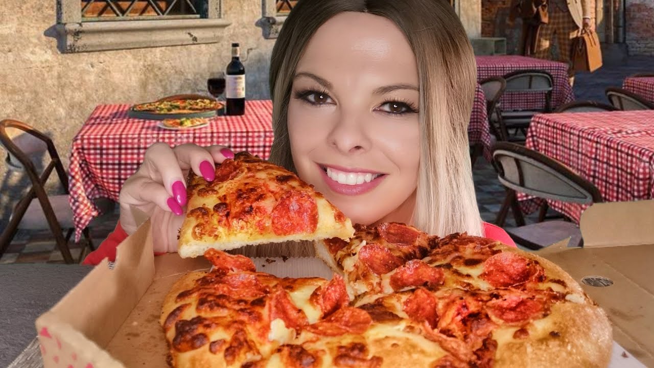 (Magyar ASMR) PIZZA MUKBANG  |   Vajon kifog rajtam?