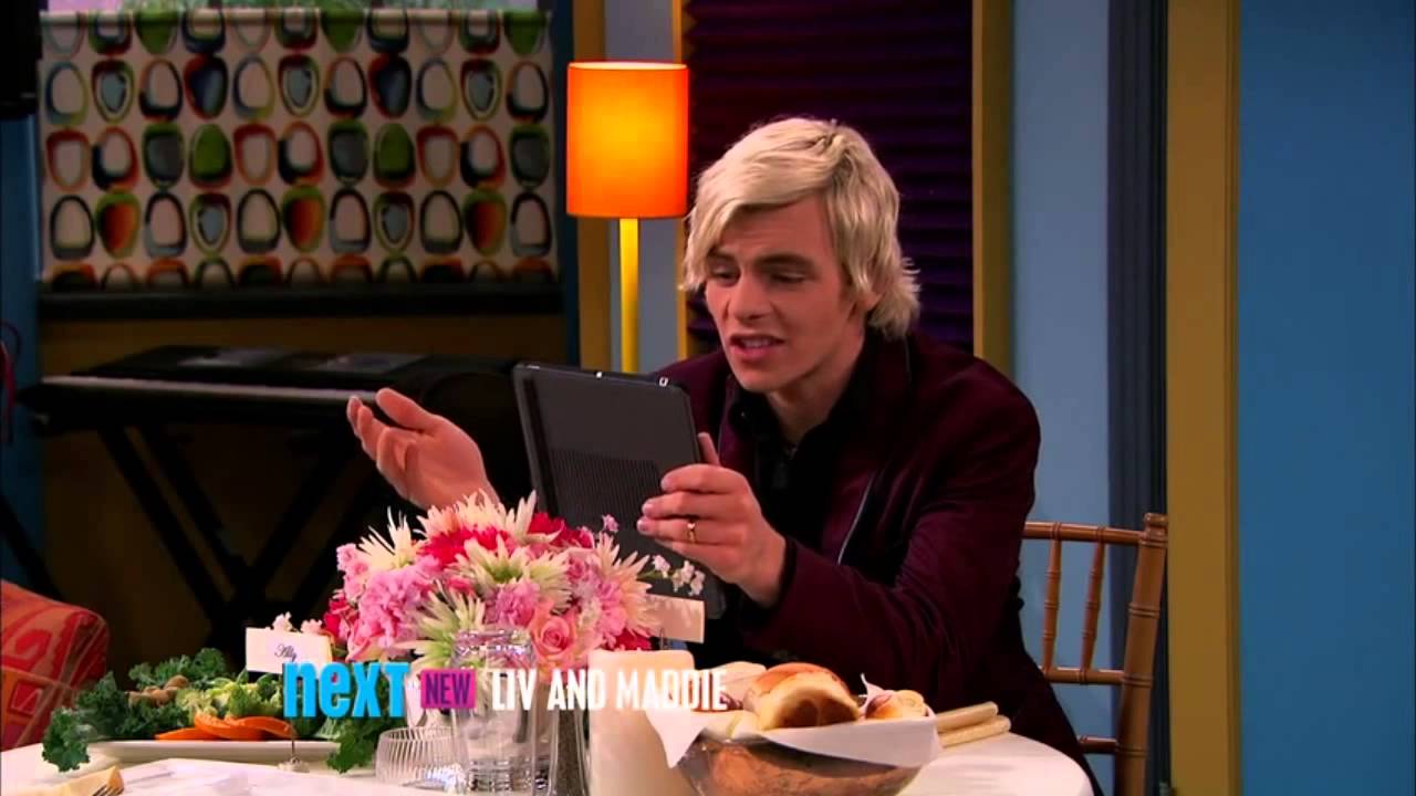 Austin & Ally - Austin's Weird dream (Wedding Bells & Wacky Birds)
