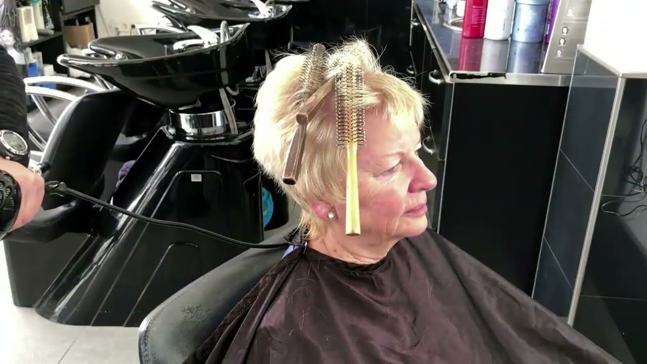 How to blow dry short hair step by step