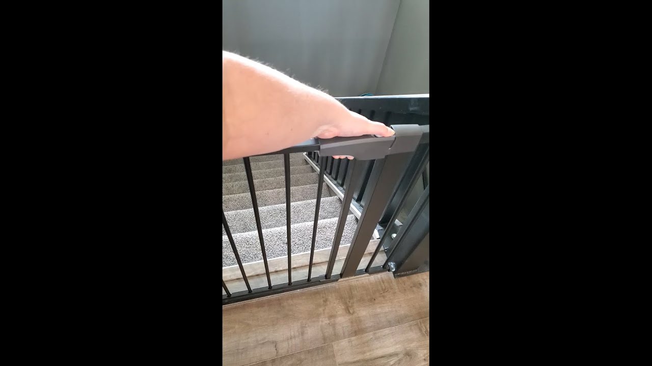 RONBEI BABY SAFETY GATE REVIEW（Provided by the customer) | Auto Close | Adjustable Width |
