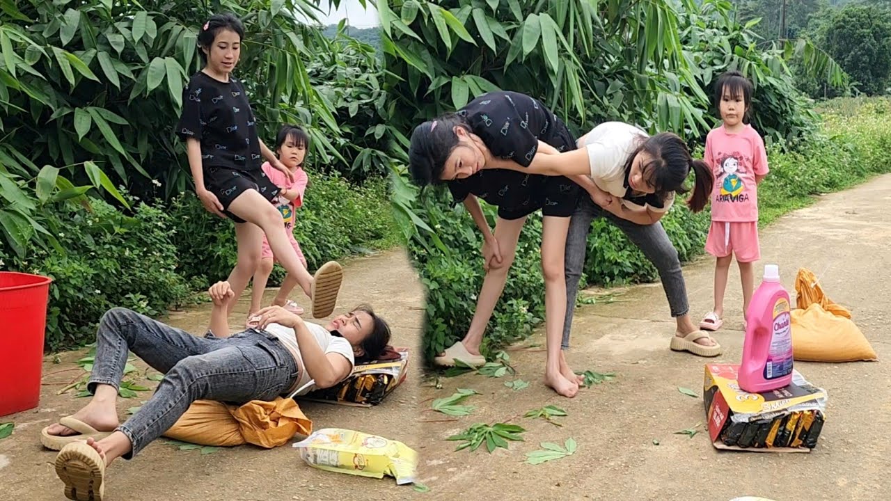 Huong and her daughter were stopped by her lover on the street. ( Lý Thị Hương daily life