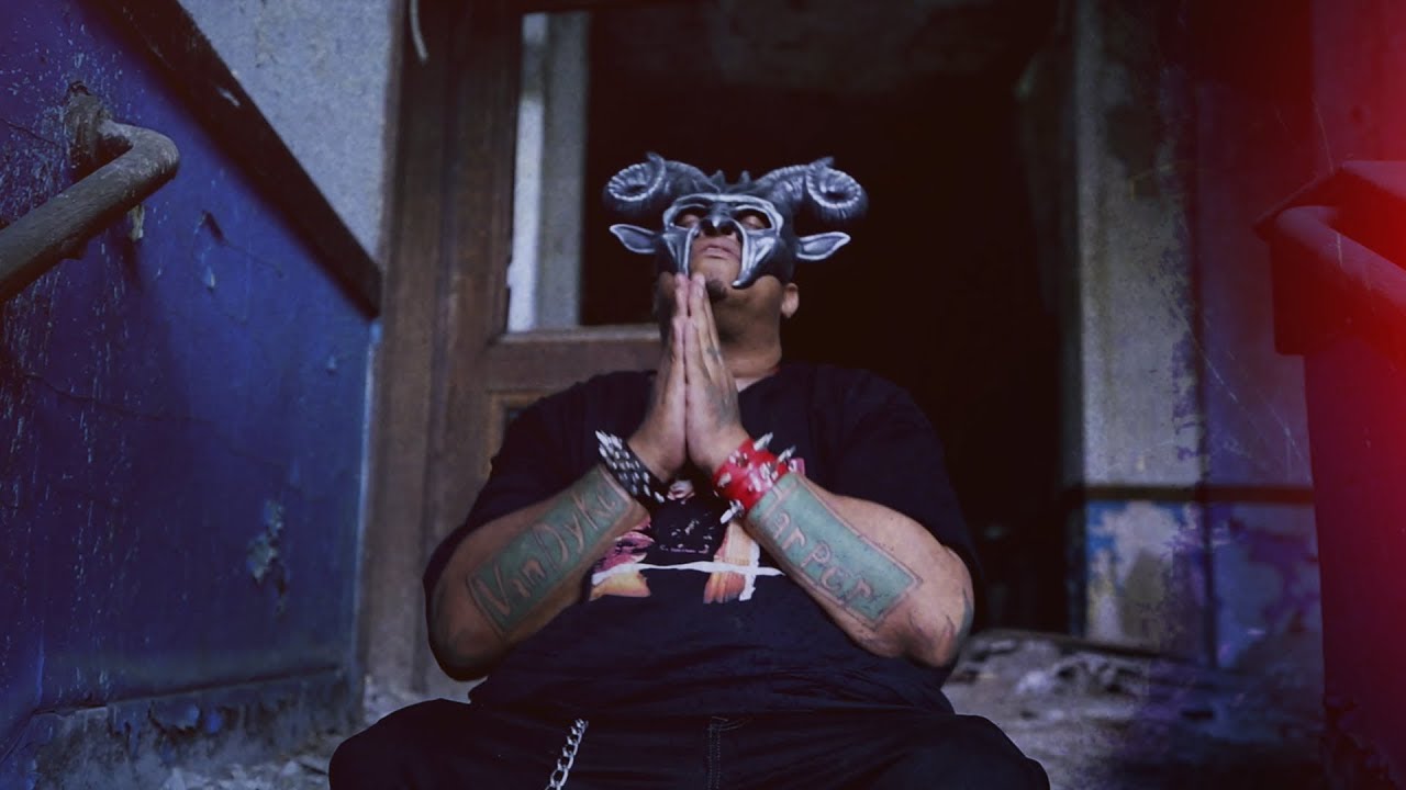 King Gordy & Jimmy Donn - How to Gag a Maggot [OFFICIAL FILM]