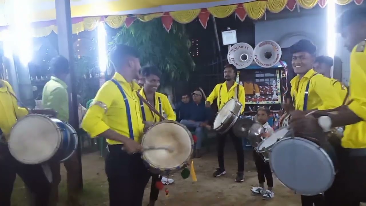 Basudeb Majhi Bhangra Band.. Bolpur Shantiniketan Birbhum jila..Mob..8535922801