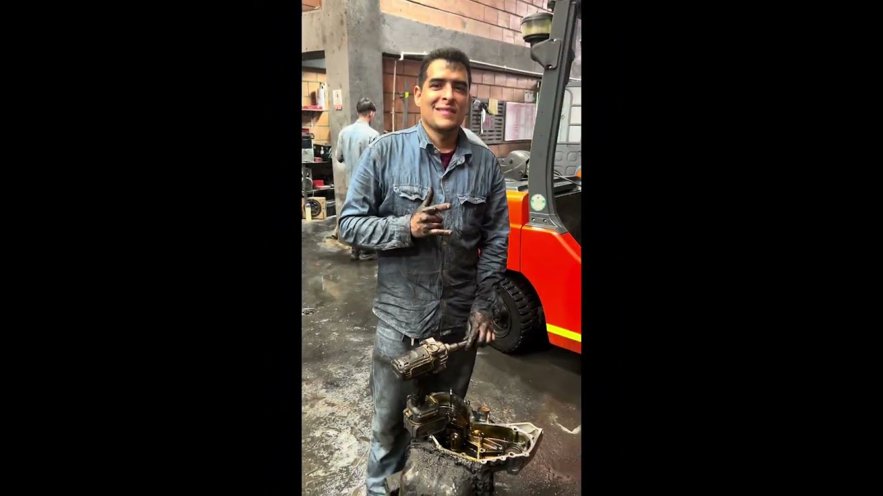 Desarmando un motor 4y Toyota de montacargas 