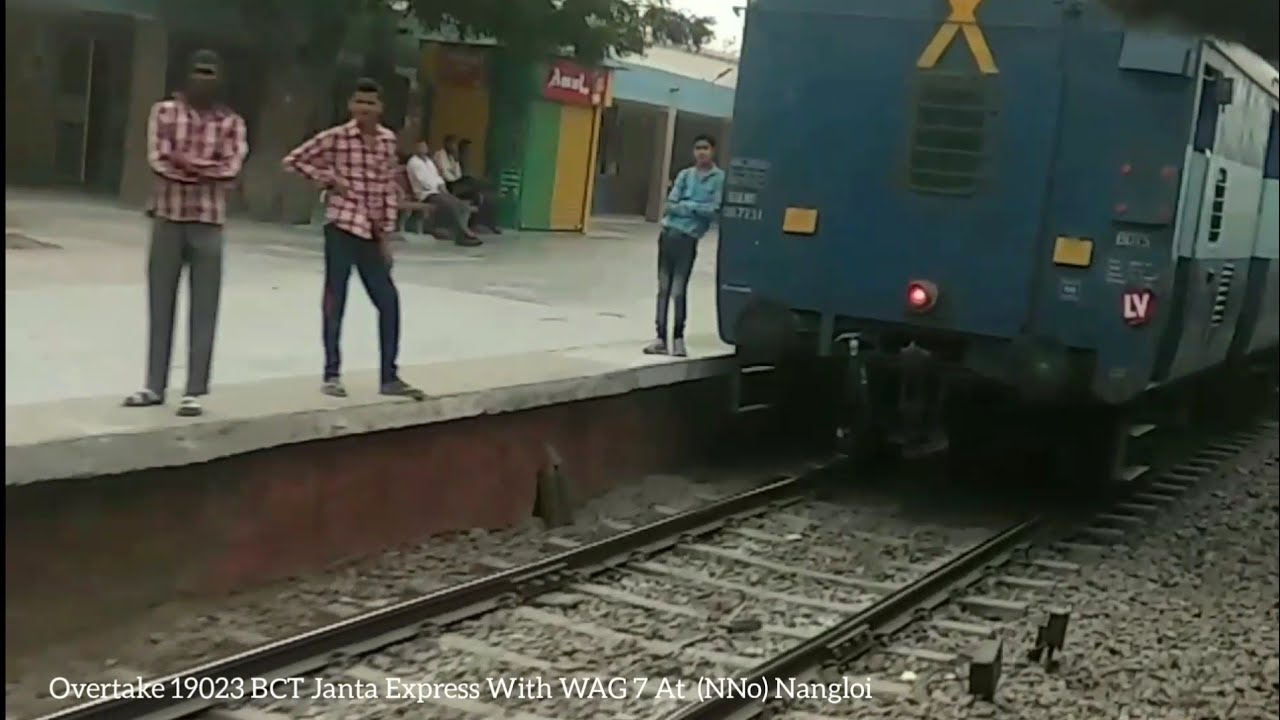 Short Journey (New-delhi to Rohtak jn.) 12421 Nanded Amritsar Weekly S.F  Skips Crossing overtaking