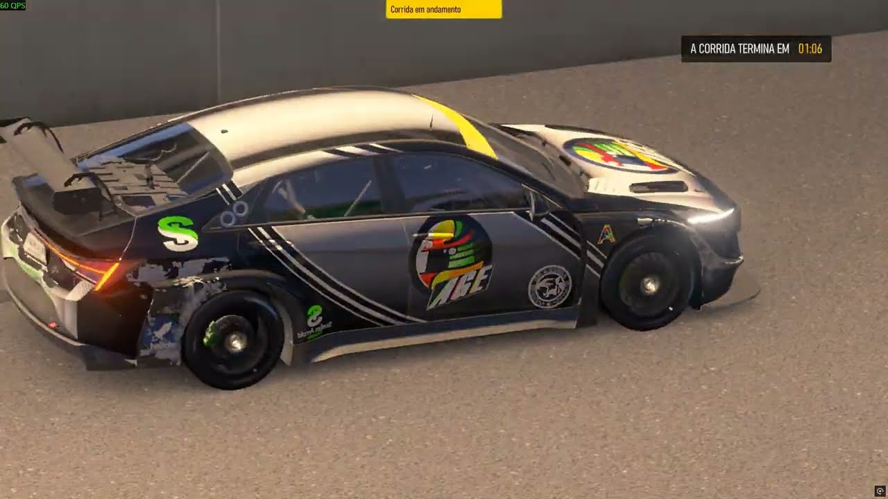 Lidando com um idiota no Forza Motorsport 
