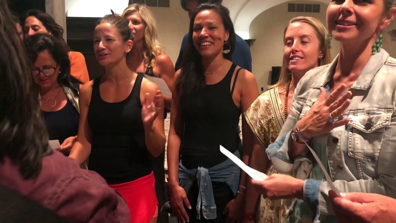 HCL 3 sings True Colors