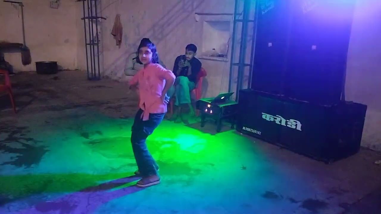 सीकर स म चाल लुहारी झुंझुनूं आई ! Luhari Parniya N Bechyayi Marwadi Song 2025 ! Neelam Shekhawati