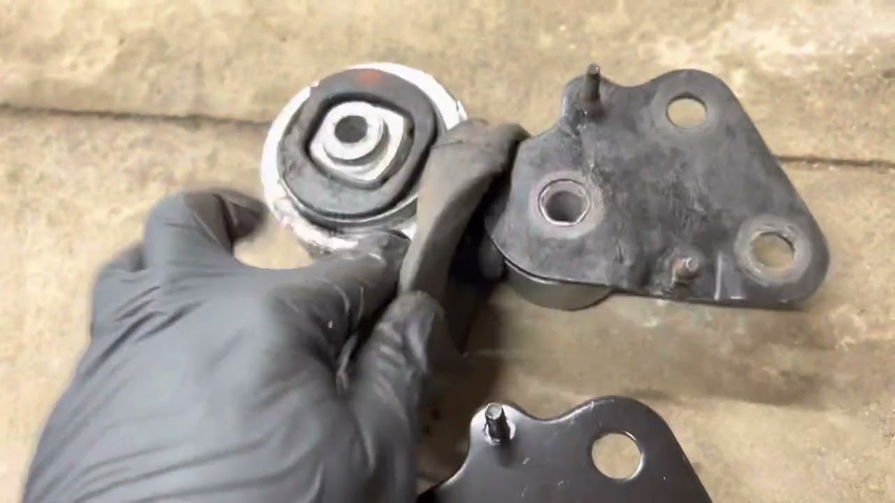 Ford Edge transmission mount replacement