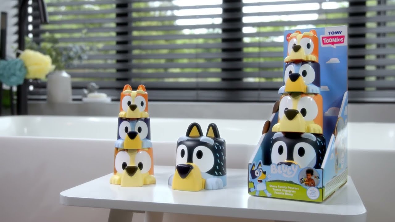 Tomy Toomies Bluey Family Bath Pourers 4 Pack