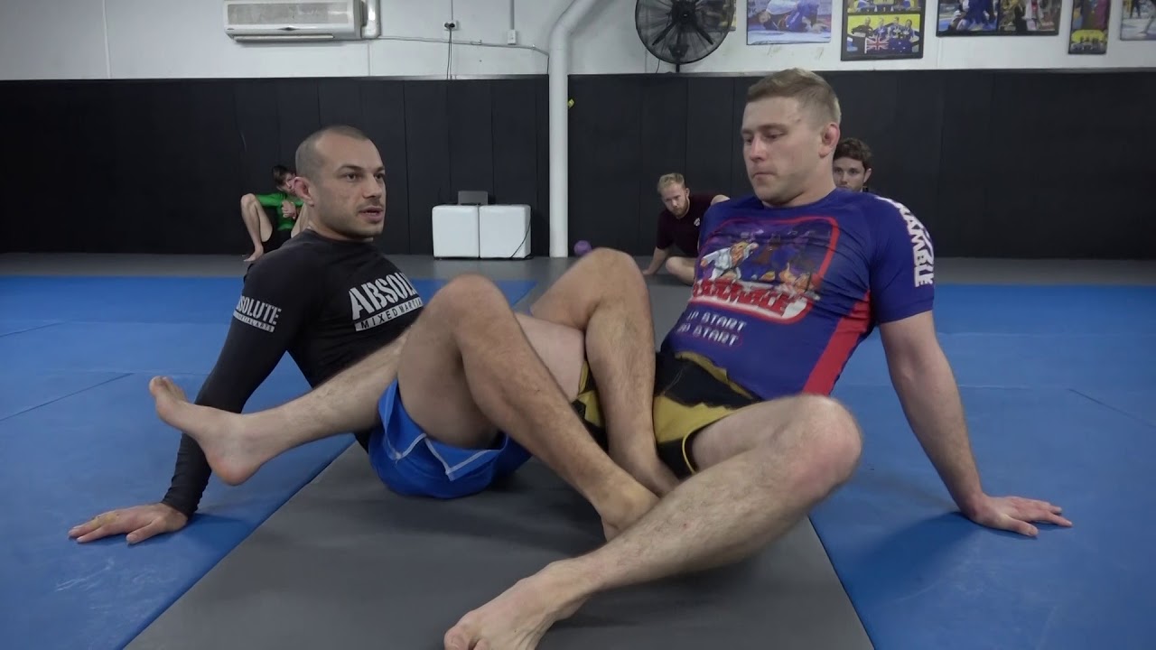Saddle vs standing,  Saddle vs rolling (Lachlan Giles)