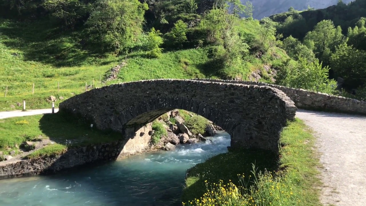 Walking around Gavarnie