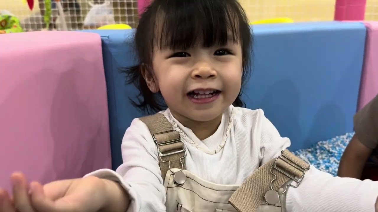 A day in gwyn life 💖 | Toddler life, playing, playground, tomohon, tomoland, family, happy 