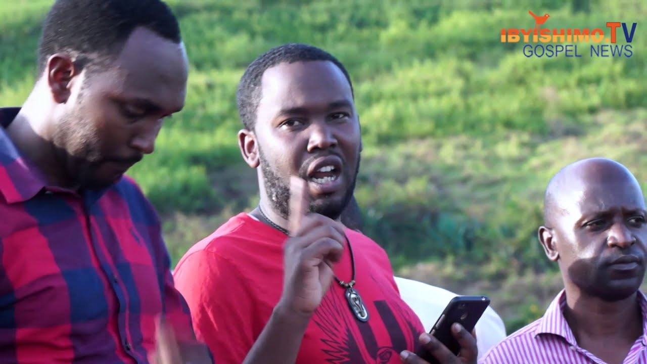 Bigizi Gentil waririmbye ‘Imvugo y’iwe n’ihame' yashyinguye umwana we avuga icyo Imana yari