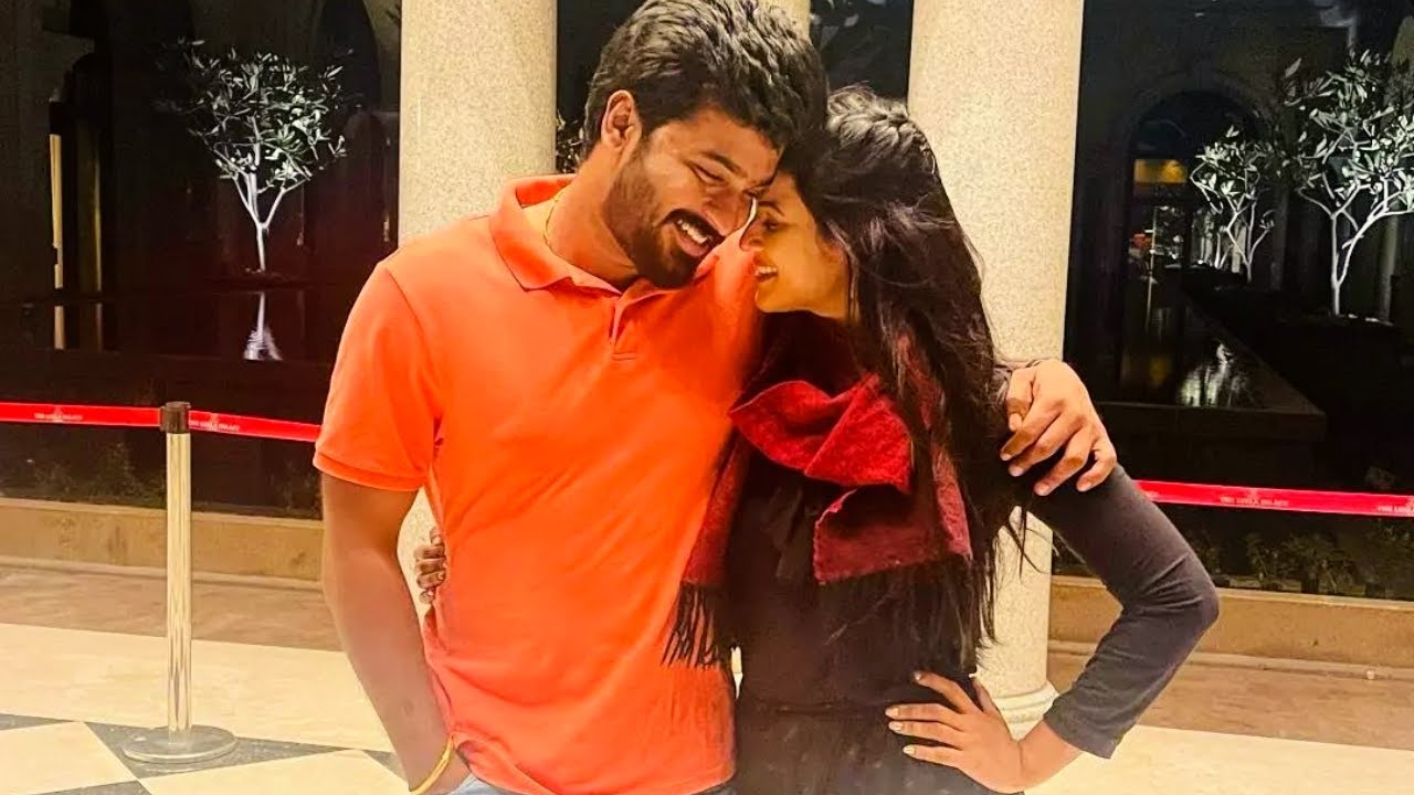 Idhayathai Thirudathe Serial Navin, Kanmani Latest Photos & Video Shiva Latest Post