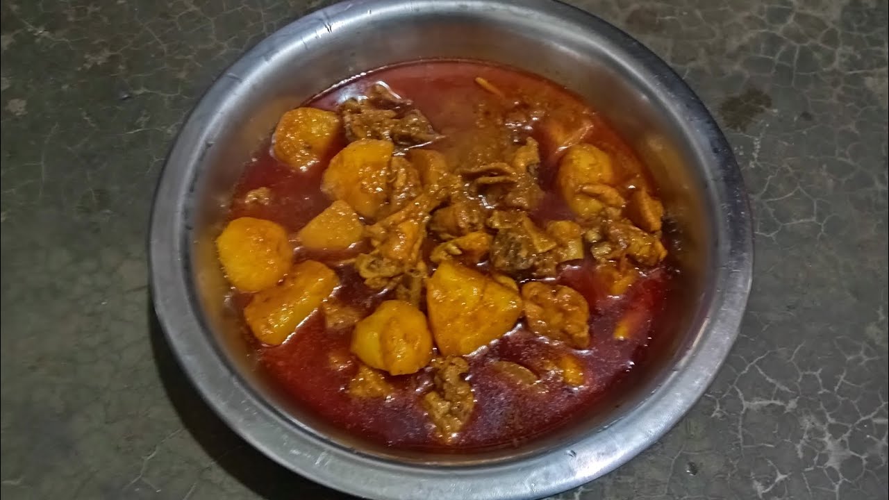 আলু দিয়ে মুরগির মাংস ও মুরগির ছালের রেসিপি। #cook #cooking #food 