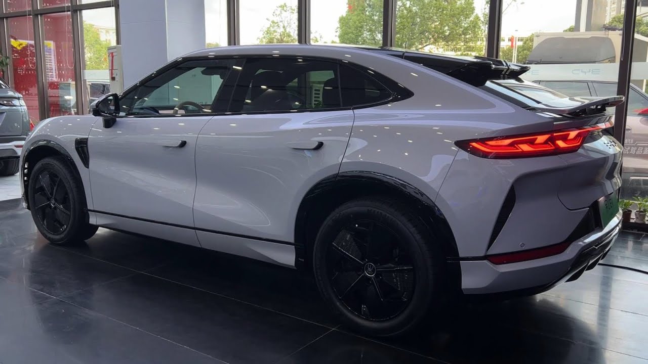 2025 BYD Song L EV — новый интерьер и экстерьер