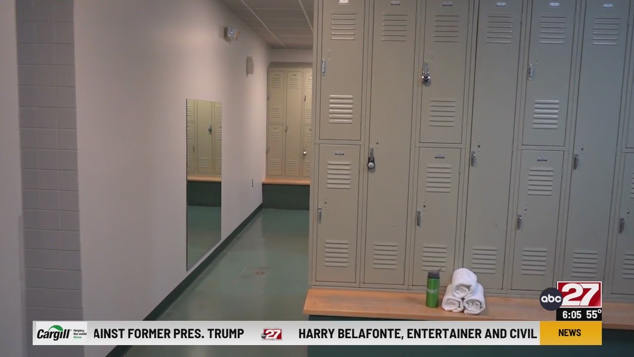 Eastern Lebanon High School closes locker rooms due parents concerns regarding transgender student