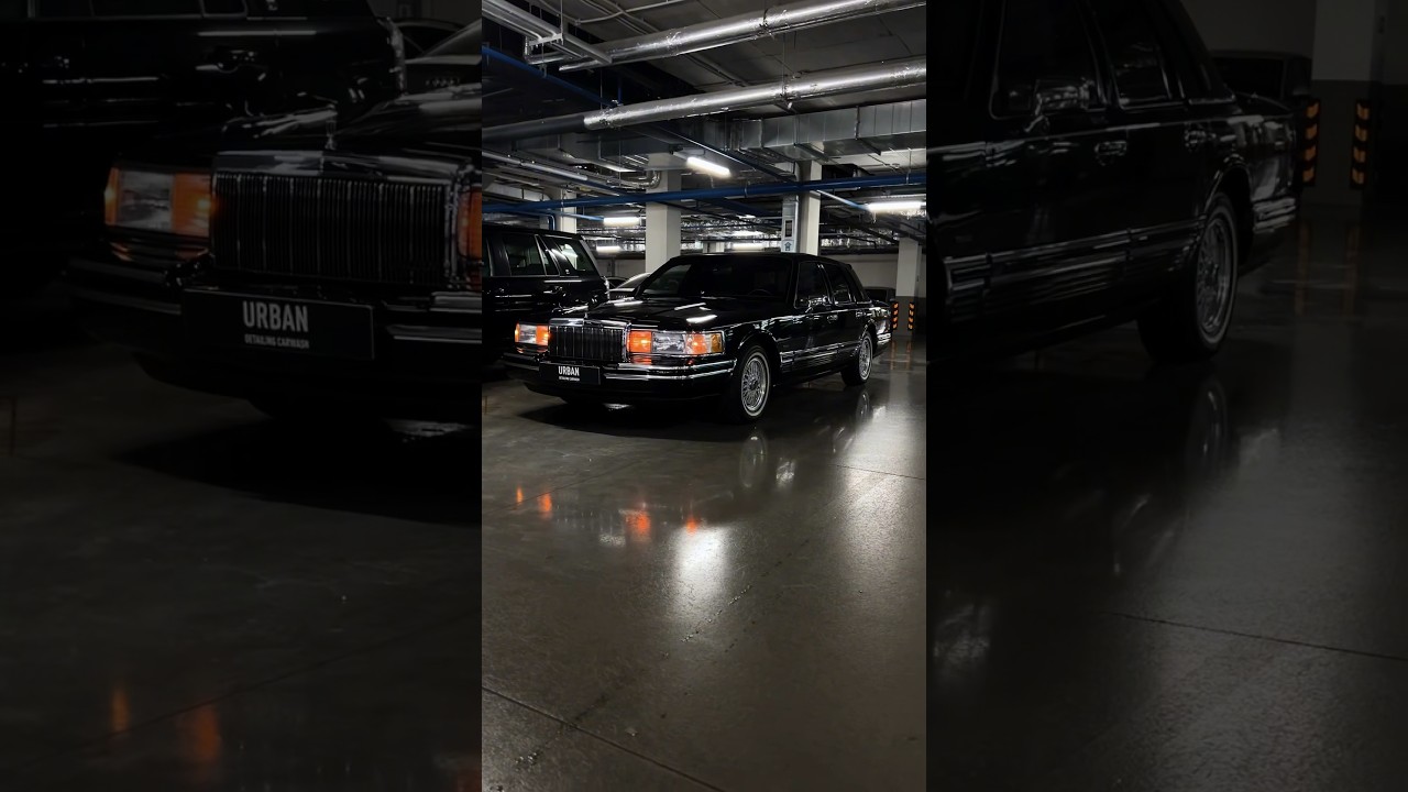 ОЧЕНЬ РЕДКИЙ LINCOLN TOWN CAR 1996! КАКИЕ ТАЧКИ ИЗ 90-Х ВАМ НРАВЯТСЯ ? #lincoln #shortsfeed #short