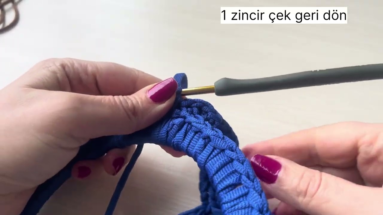 1 Saatte Örebileceğiniz Şık Çanta 🧶✨