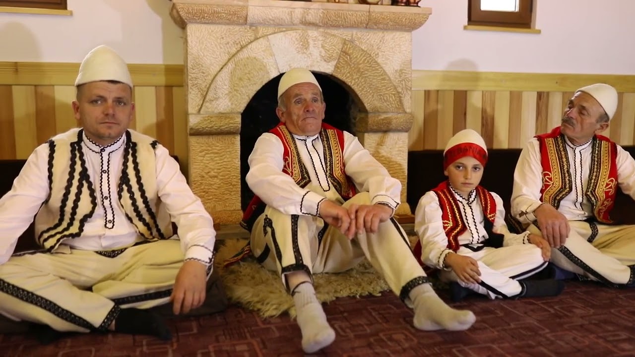 Fatmir Berisha    Kenge Per  Familjen e Isuf Dushit