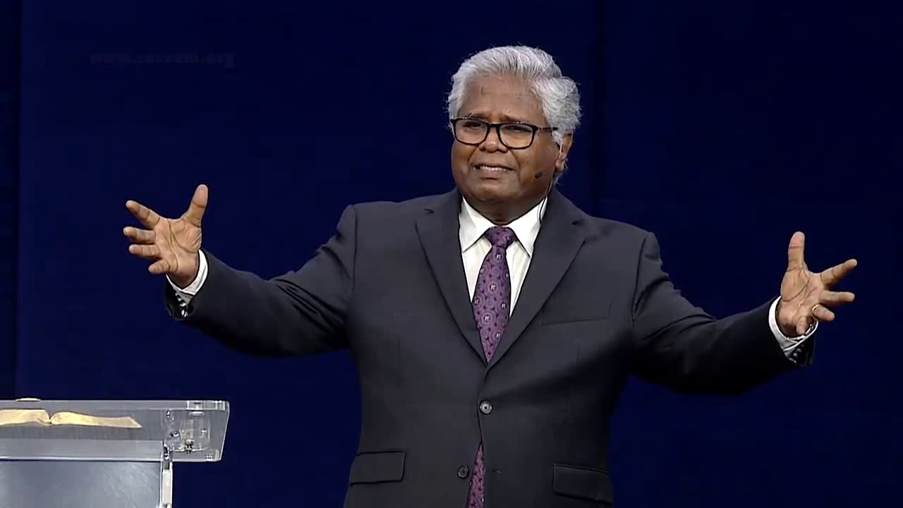 கடவுளால் உலகில் யாரையும் பிரகாசிக்கப் பண்ண முடியும்!!