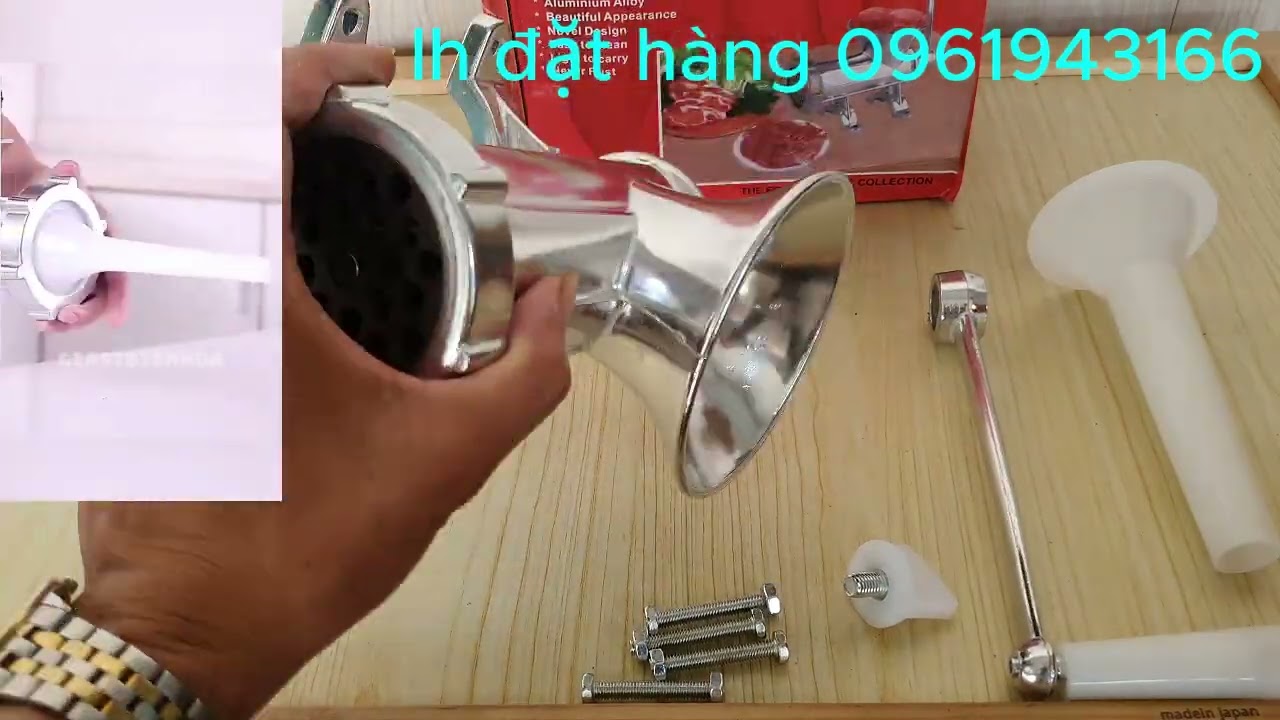 Máy xay thịt bằng tay đa năng cực tiện đùn cám xay cua.