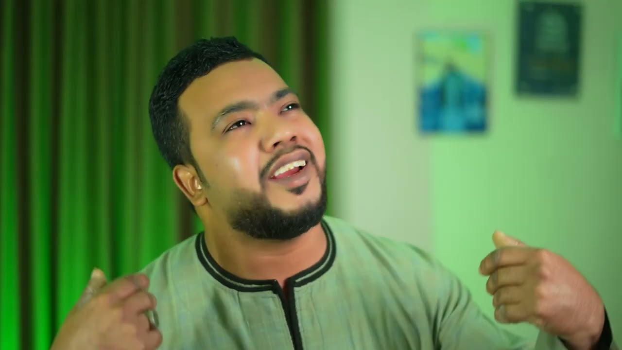 ع الباب  أداء خيالي من المنشد يوسف المداح