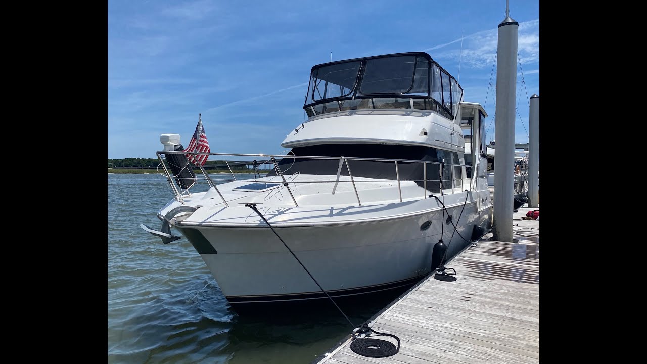 ***SOLD*** 1999 Carver 406 Aft Cabin – Spacious, Well-Maintained Motor Yacht Great Loop Ready
