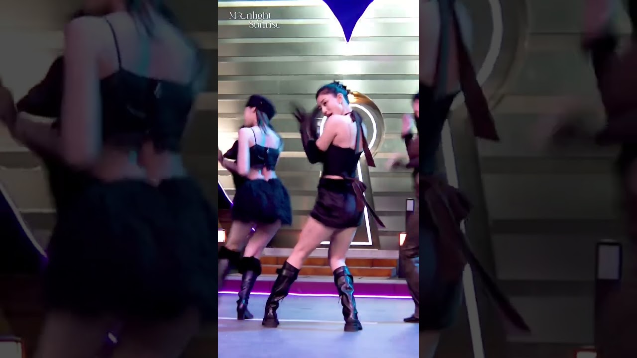 TWICE 