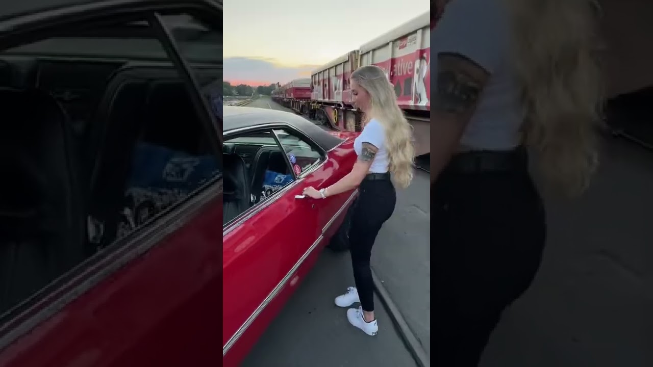 Mopar Girl Power! - Badass cargirl and the 1971 Chrysler 300